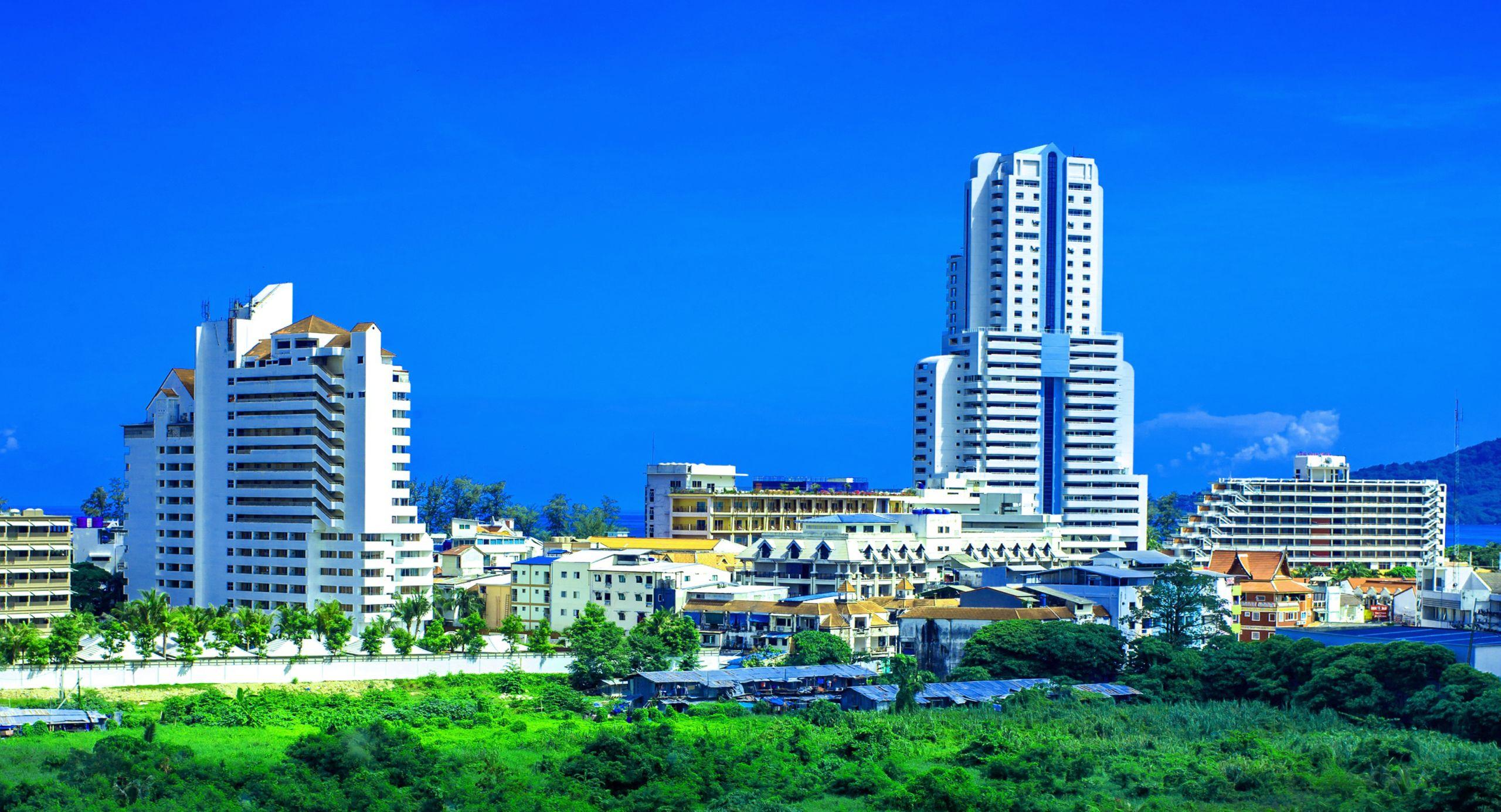 Add Plus Hotel & Spa Patong Екстериор снимка