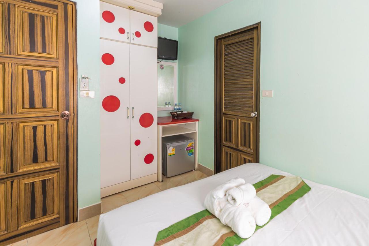 Add Plus Hotel & Spa Patong Екстериор снимка