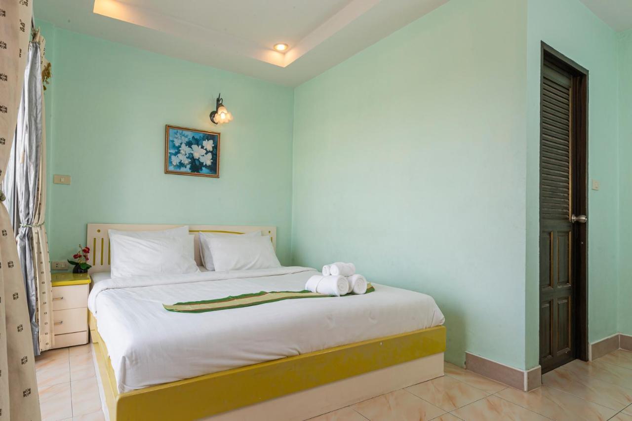 Add Plus Hotel & Spa Patong Екстериор снимка