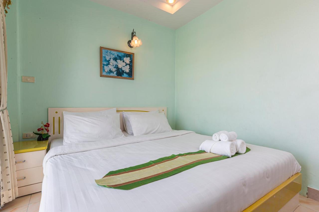 Add Plus Hotel & Spa Patong Екстериор снимка