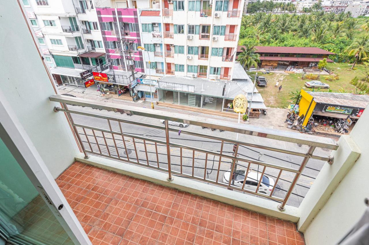 Add Plus Hotel & Spa Patong Екстериор снимка