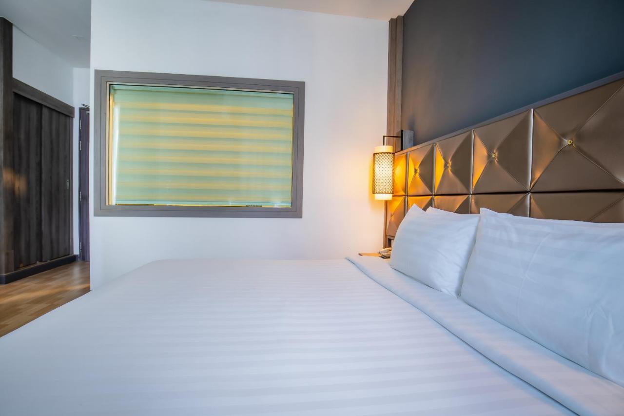 Add Plus Hotel & Spa Patong Екстериор снимка