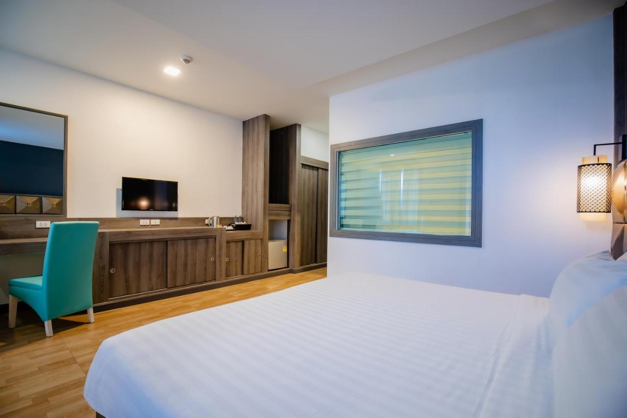 Add Plus Hotel & Spa Patong Екстериор снимка