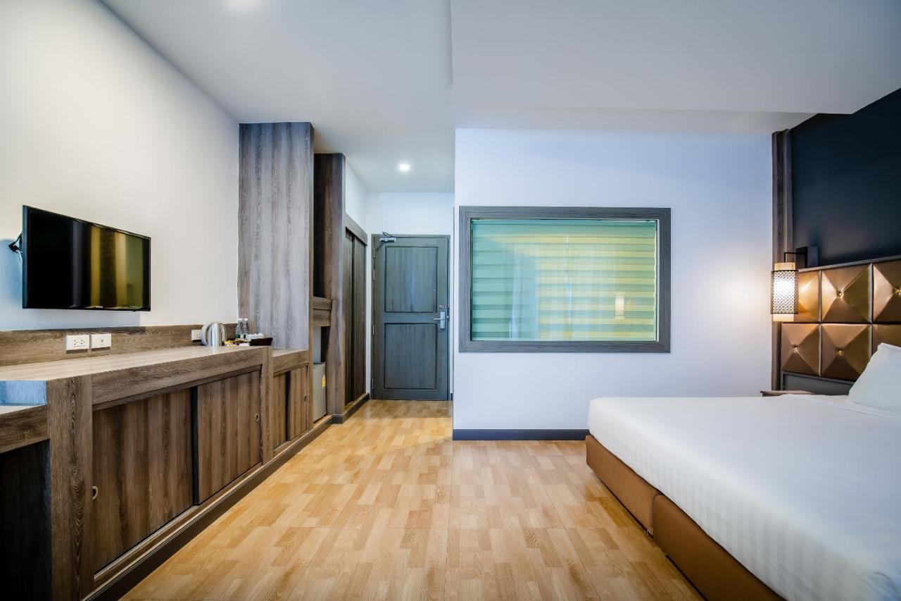 Add Plus Hotel & Spa Patong Екстериор снимка